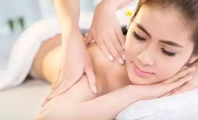 頸部堵了,就像有人卡住你的脖子