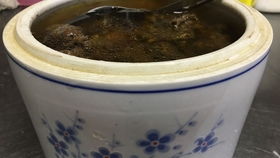 秋日養(yǎng)生必備 靈芝黑蒜豬骨湯，廣東人的暖心燉湯