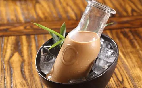 真?zhèn)沃?從喜茶到摸骨養(yǎng)生的消費(fèi)迷思